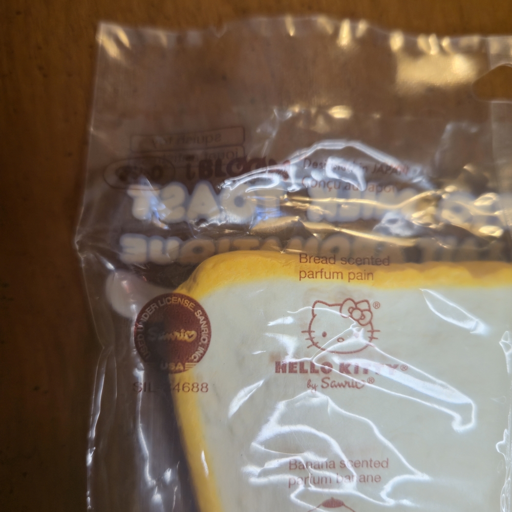 NWT HELLO KITTY iBloom Aeromatic Milk Toast - Picture 2 of 9